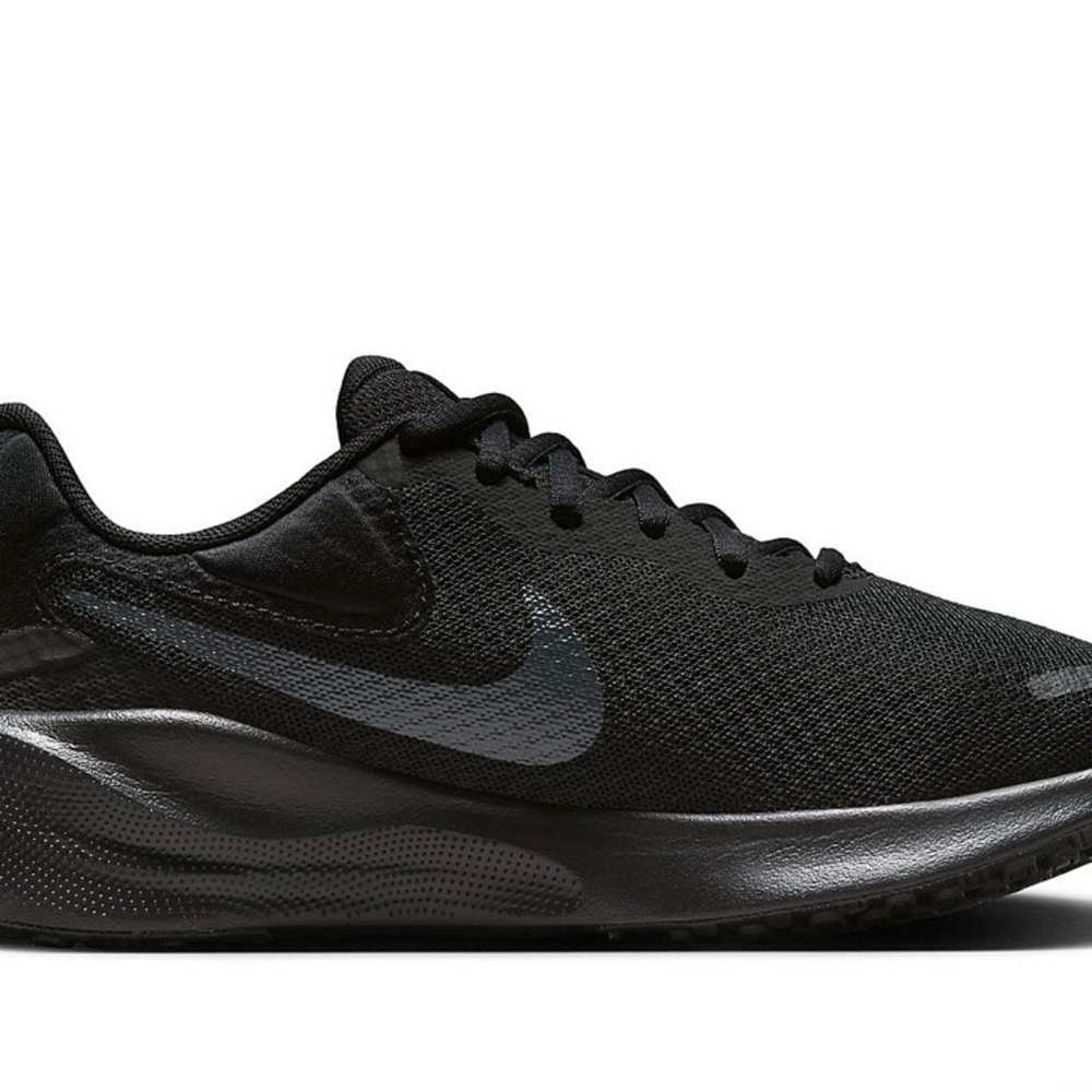 Nike Revolution 7 Running Shoe - Women's 

(Barely Worn)